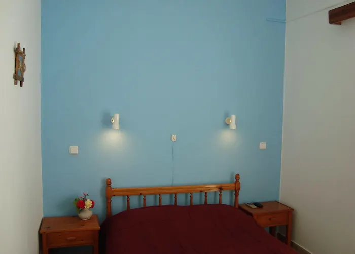 Hotel Vakhos Naxos City